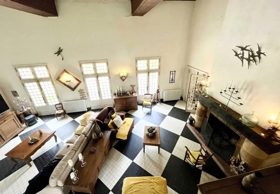 Historic Estate 15th Century, Revenue Potential, Guest Cottages, Outbuildings, 2.8 Ha