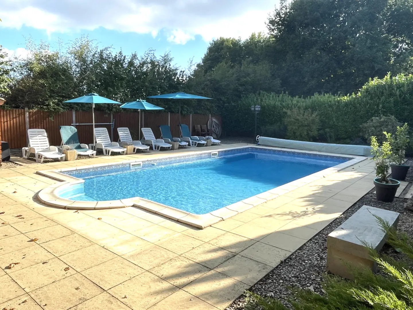 5-bedroom Country House In Lorigne, France (287 M²)
