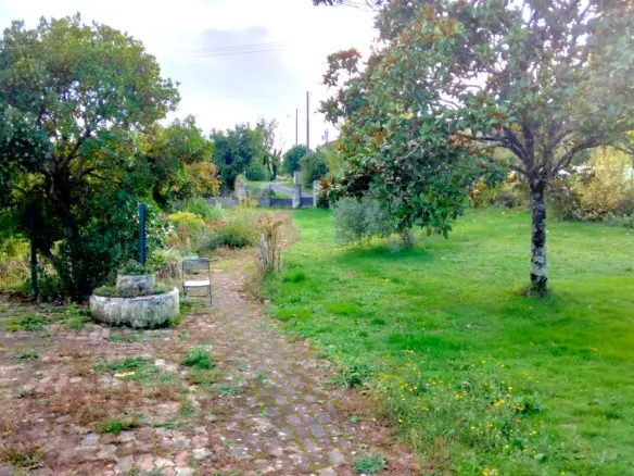 4-bedroom House In Val-de-bonnieure, France (170 M²)