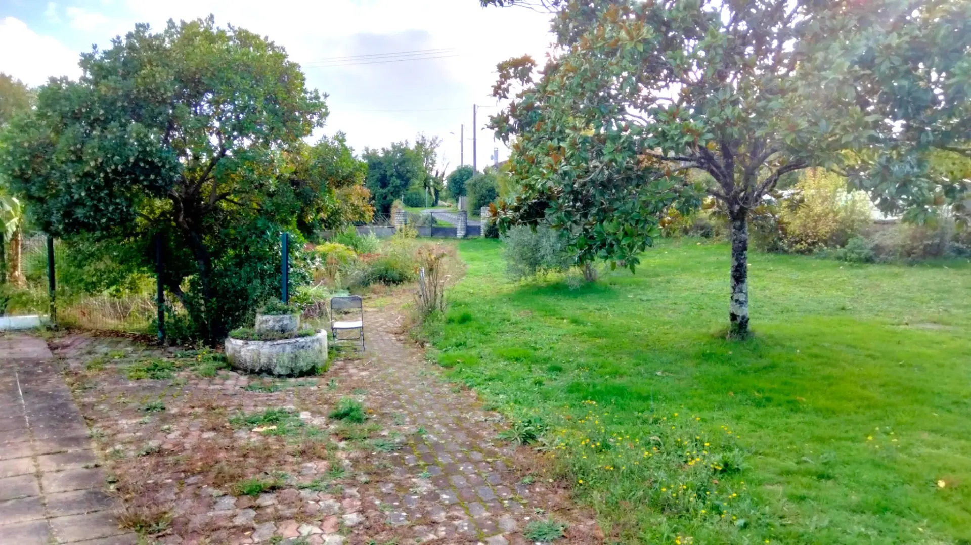 4-bedroom House In Val-de-bonnieure, France (170 M²)