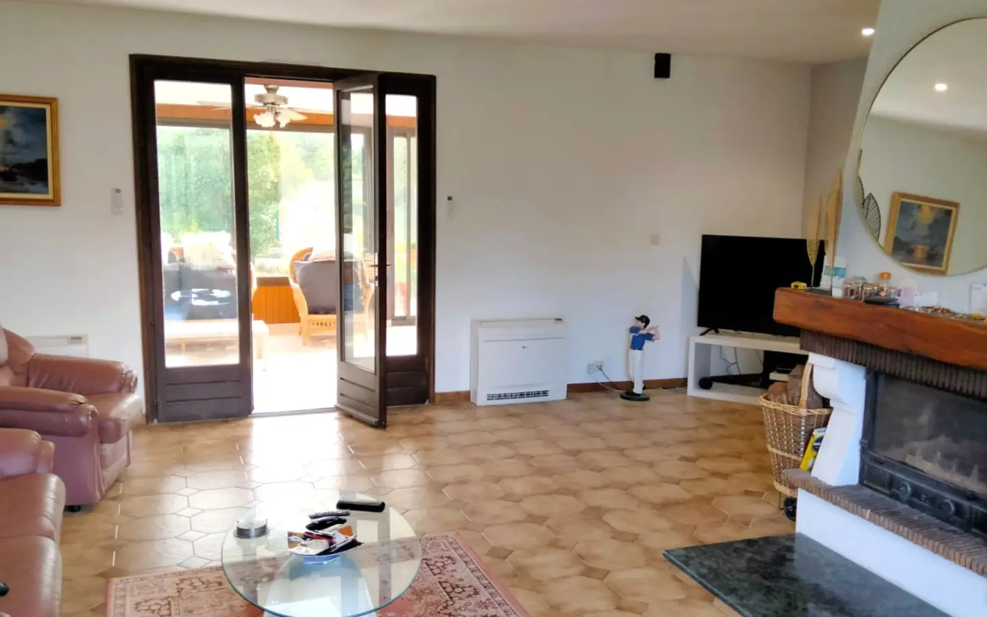 4-bedroom House In Val-de-bonnieure, France (170 M²)