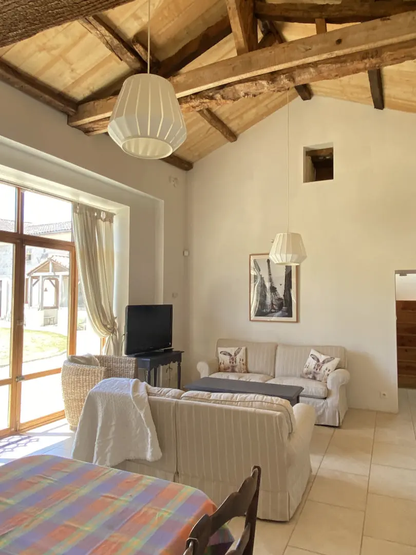 House Of 130 M² With Outbuildings And Land In Les Essards