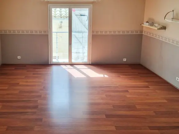 4-bedroom Village House In Rouffiac-d’aude, France (157 M²)