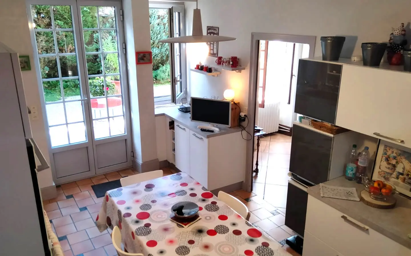 Stunning Historic Old Stone Mill, In The Heart Of A Village, Outbuildings, River Views – Lizant (vienne)
