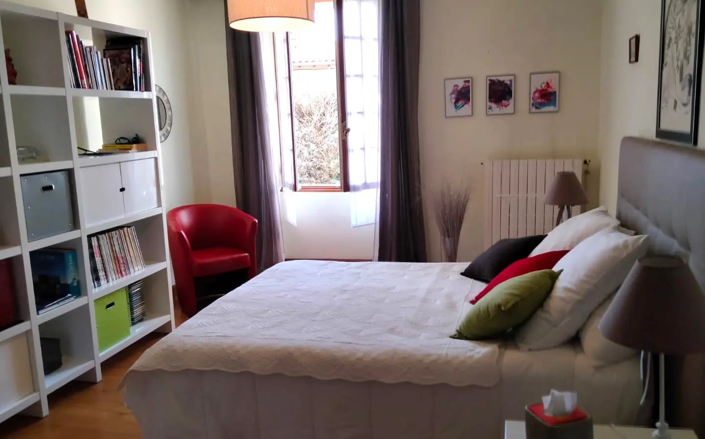 Stunning Historic Old Stone Mill, In The Heart Of A Village, Outbuildings, River Views – Lizant (vienne)