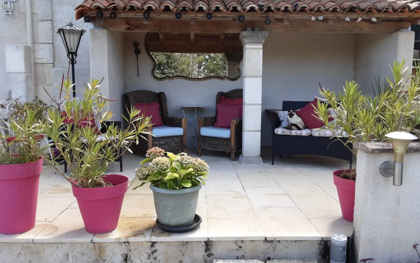 Country House Of 220 M² With Separate Guest Accommodation In Ribérac
