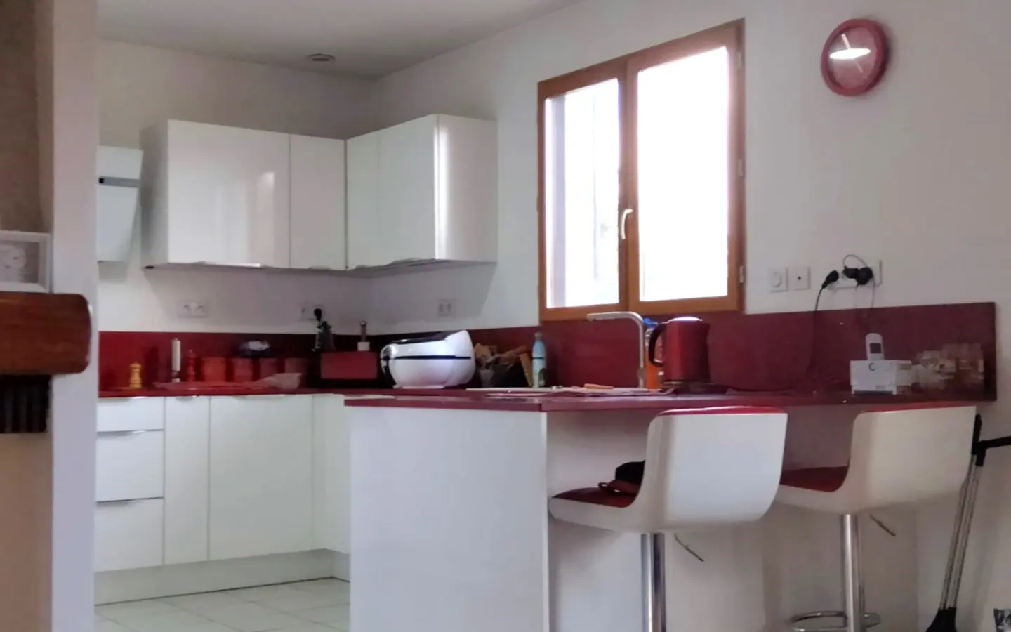 4-bedroom House In Val-de-bonnieure, France (170 M²)