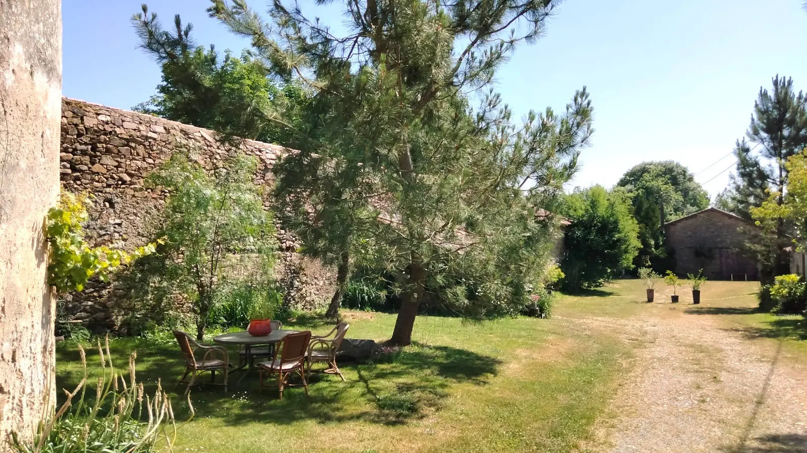 Historic Estate 15th Century, Revenue Potential, Guest Cottages, Outbuildings, 2.8 Ha