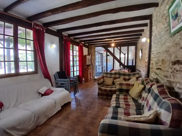 4-bedroom Maison De Maitre In Saint-priest-les-fougeres, France (182 M²)