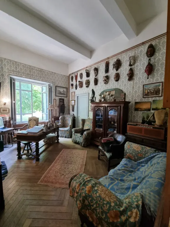 Aude. Authentic 16th Century Château, 3 Independent Cottages. 14 Acres.