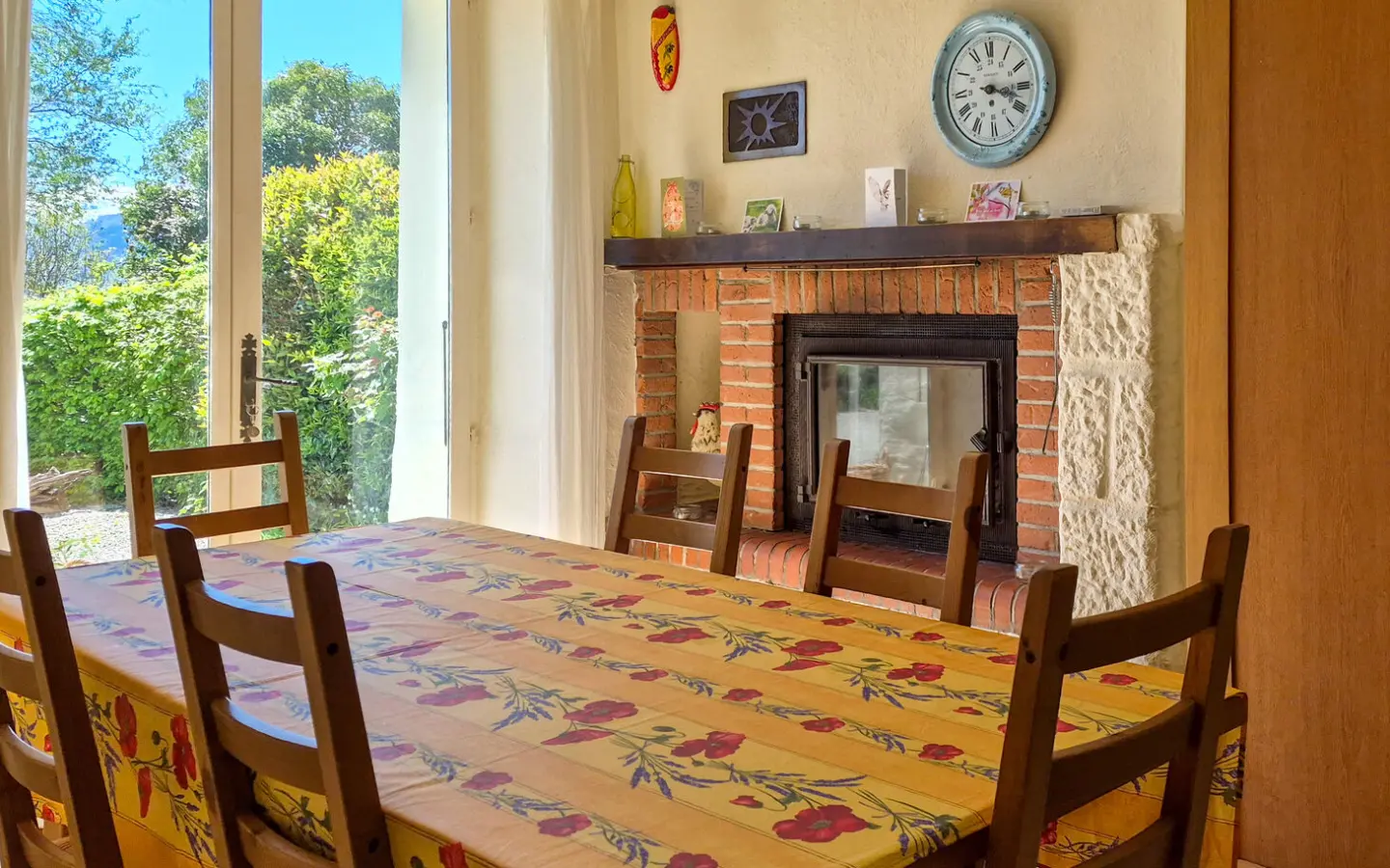 5-bedroom Country House In Soula, France (256 M²)