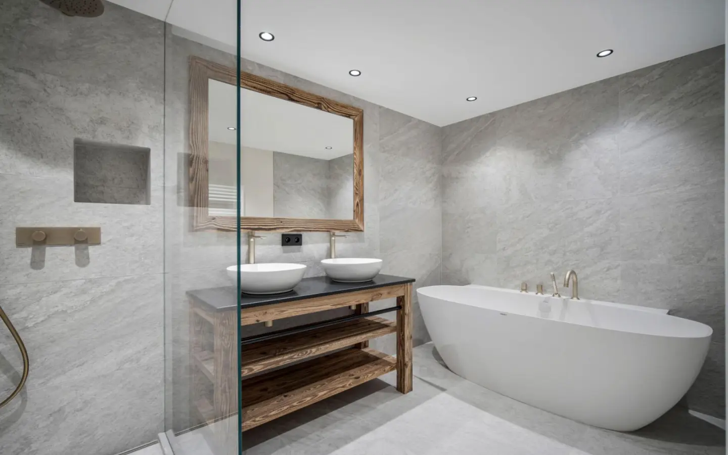 5-bedroom Ski Chalet In Saint-martin-de-belleville, France (234 M²)