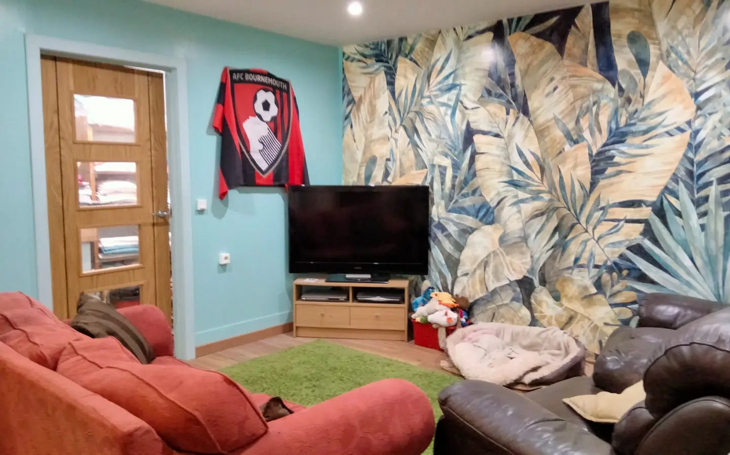 5-bedroom Country House In Pressac, France (156 M²)