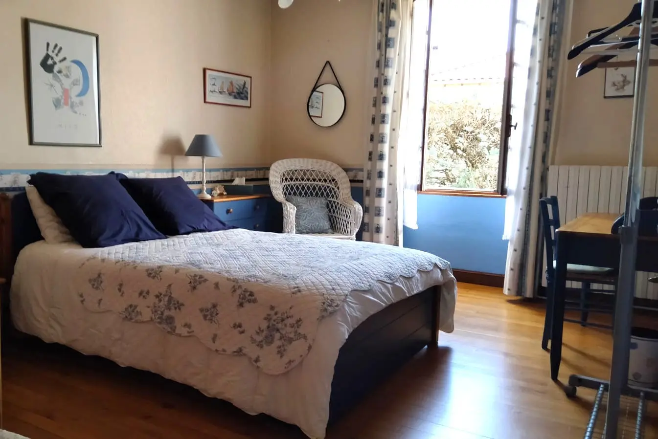 Stunning Historic Old Stone Mill, In The Heart Of A Village, Outbuildings, River Views – Lizant (vienne)