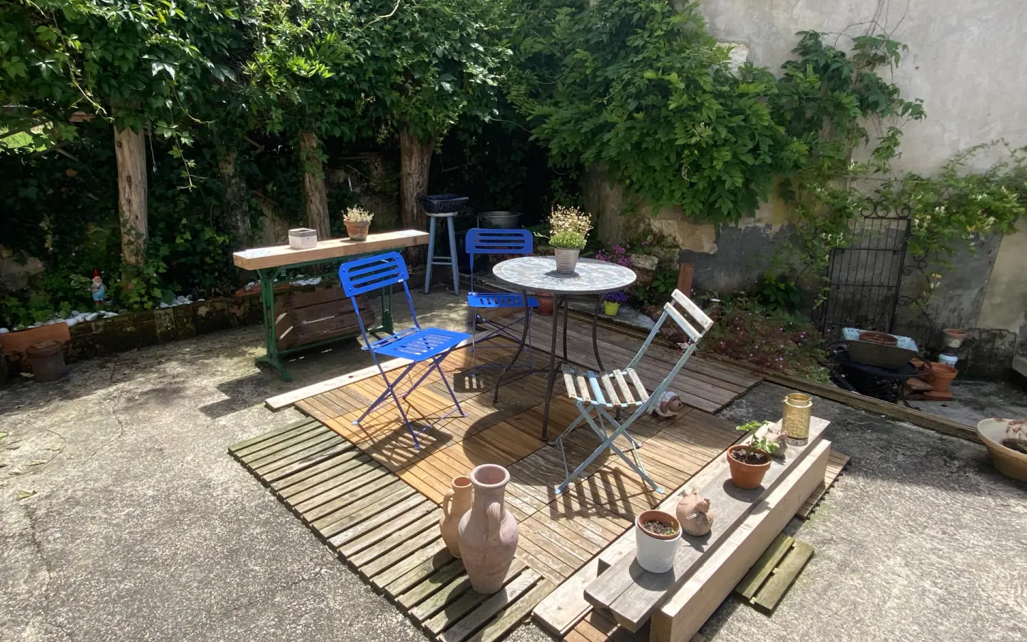 4-bedroom Village House In Rioux-martin, France (136 M²)