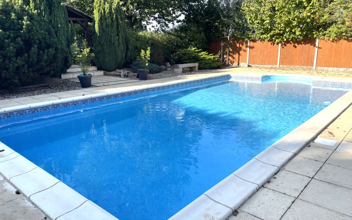 5-bedroom Country House In Lorigne, France (287 M²)