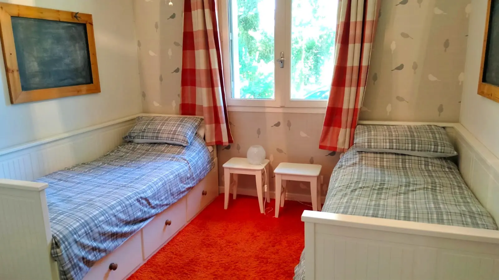 5-bedroom Country House In Pressac, France (156 M²)