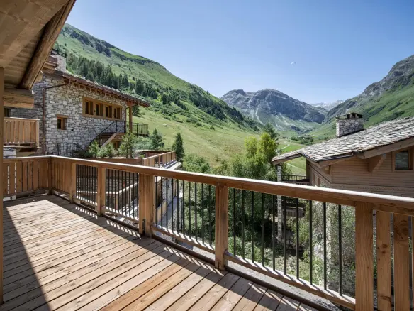 4-bedroom Apartment In Val-d’isere, France (266 M²)