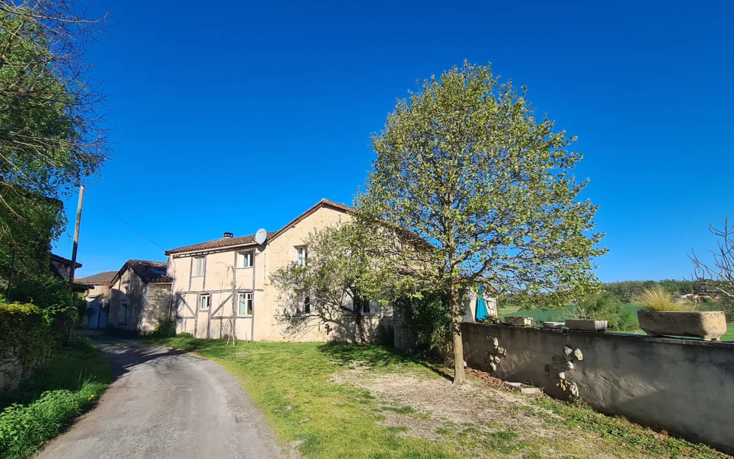 Country House Of 220 M² With Separate Guest Accommodation In Ribérac
