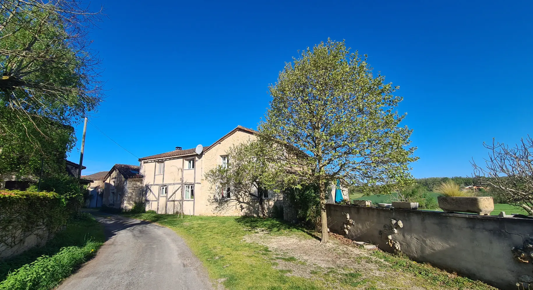 Country House Of 220 M² With Separate Guest Accommodation In Ribérac