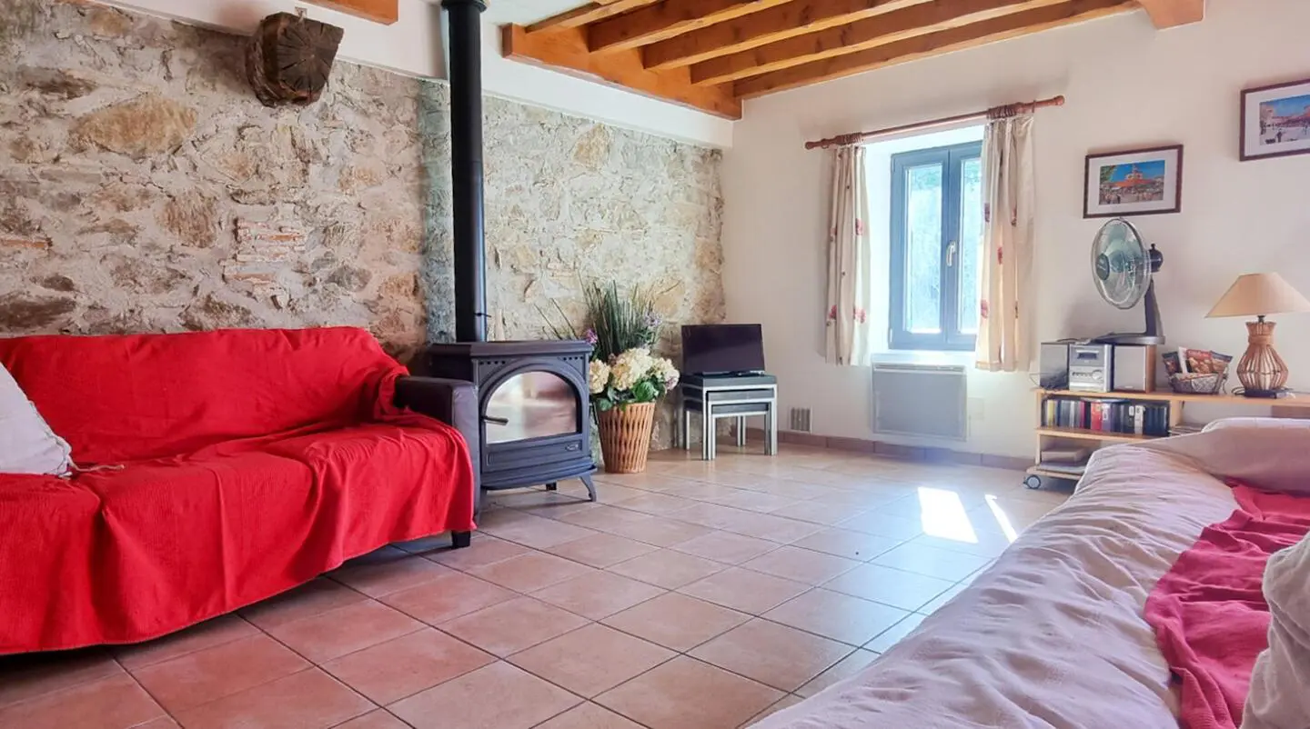 8-bedroom Country House In Labecede-lauragais, France (133 M²)