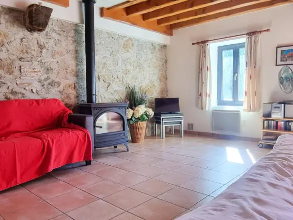8-bedroom Country House In Labecede-lauragais, France (133 M²)