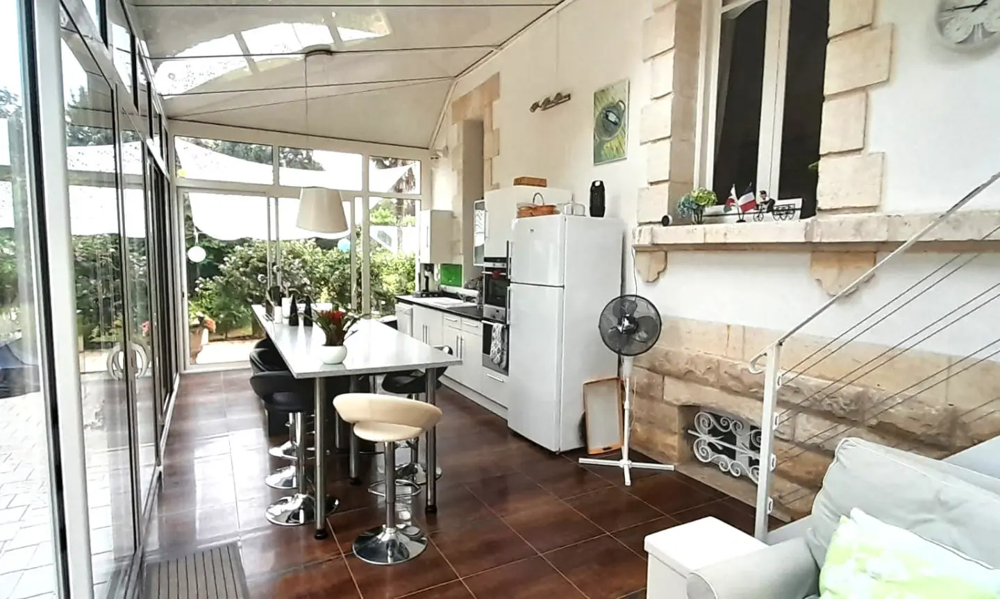 6-bedroom Country House In Condac, France (242 M²)