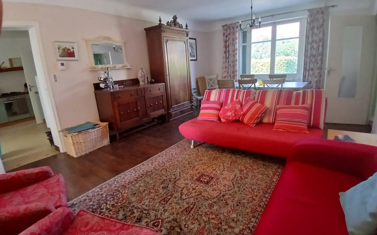 5-bedroom House In Saint-priest-les-fougeres, France (163 M²)