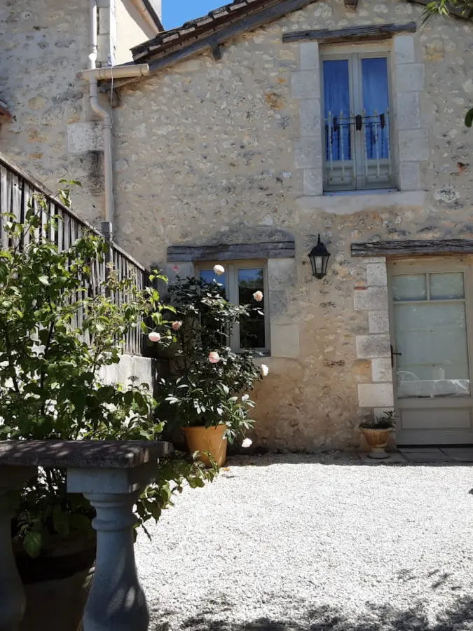 Country House Of 220 M² With Separate Guest Accommodation In Ribérac