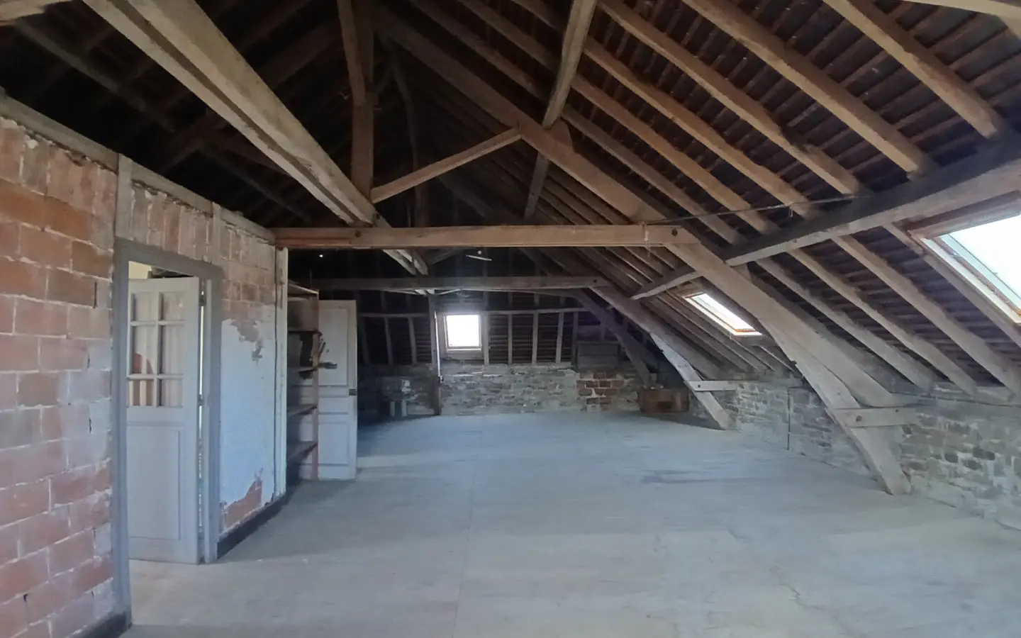 6-bedroom Maison De Maitre In Chalais, France (218 M²)