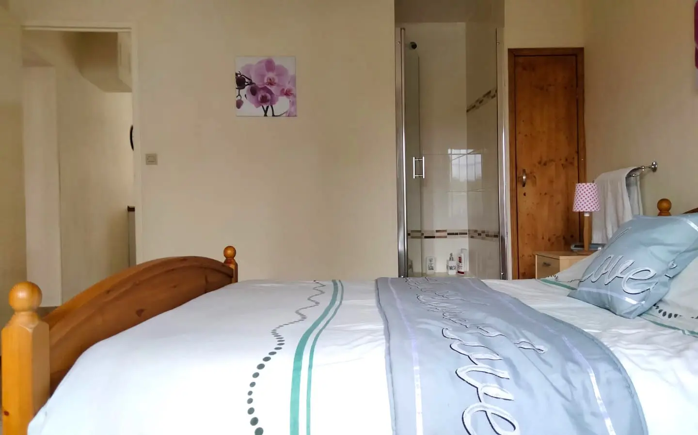 Apartment Of 150 M² With River Views And Private Waterside Access In Vienne