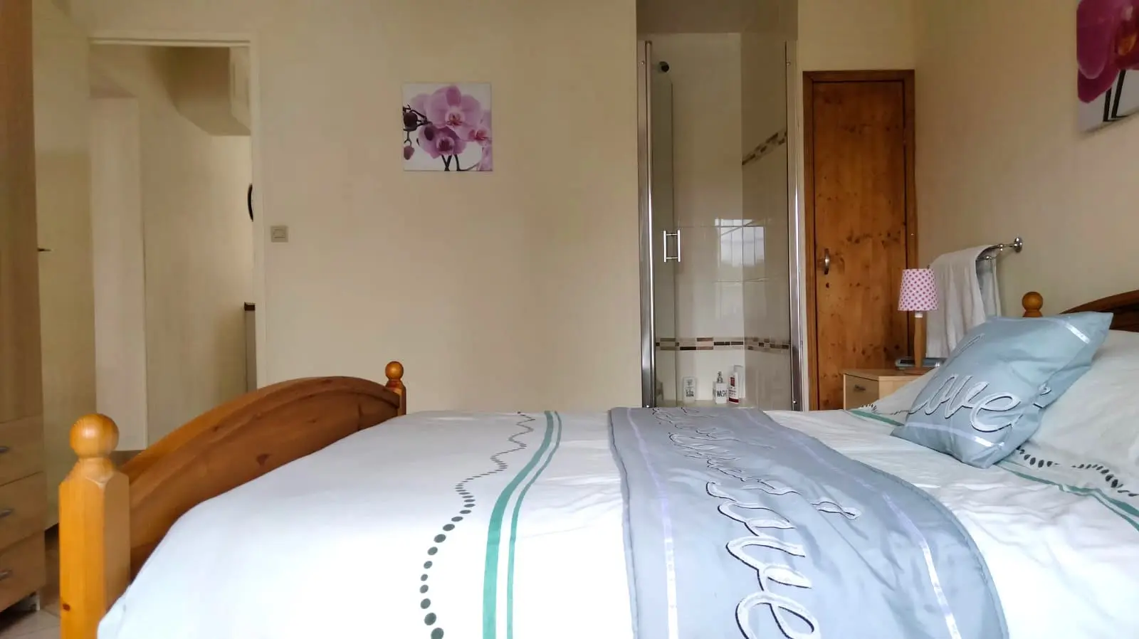 Apartment Of 150 M² With River Views And Private Waterside Access In Vienne