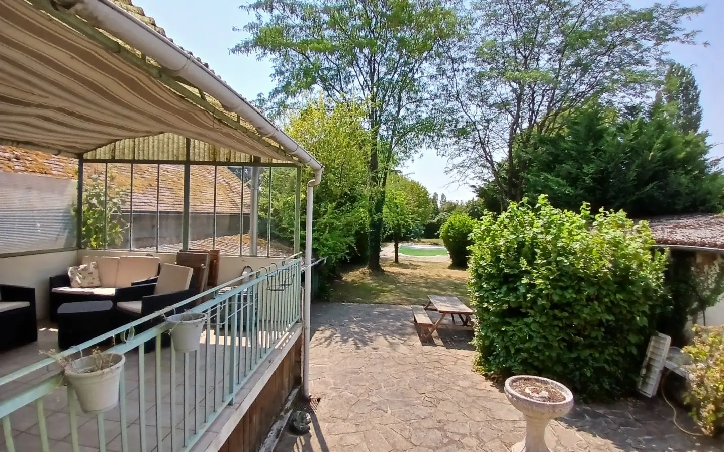5-bedroom House In Saint-priest-les-fougeres, France (163 M²)