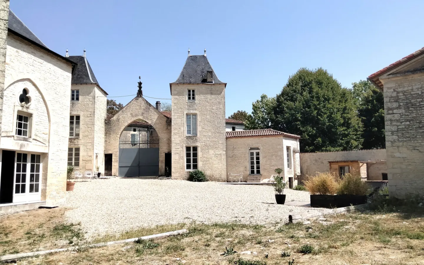 Logis Of 215 M² With Historic Features In Tusson, Charente