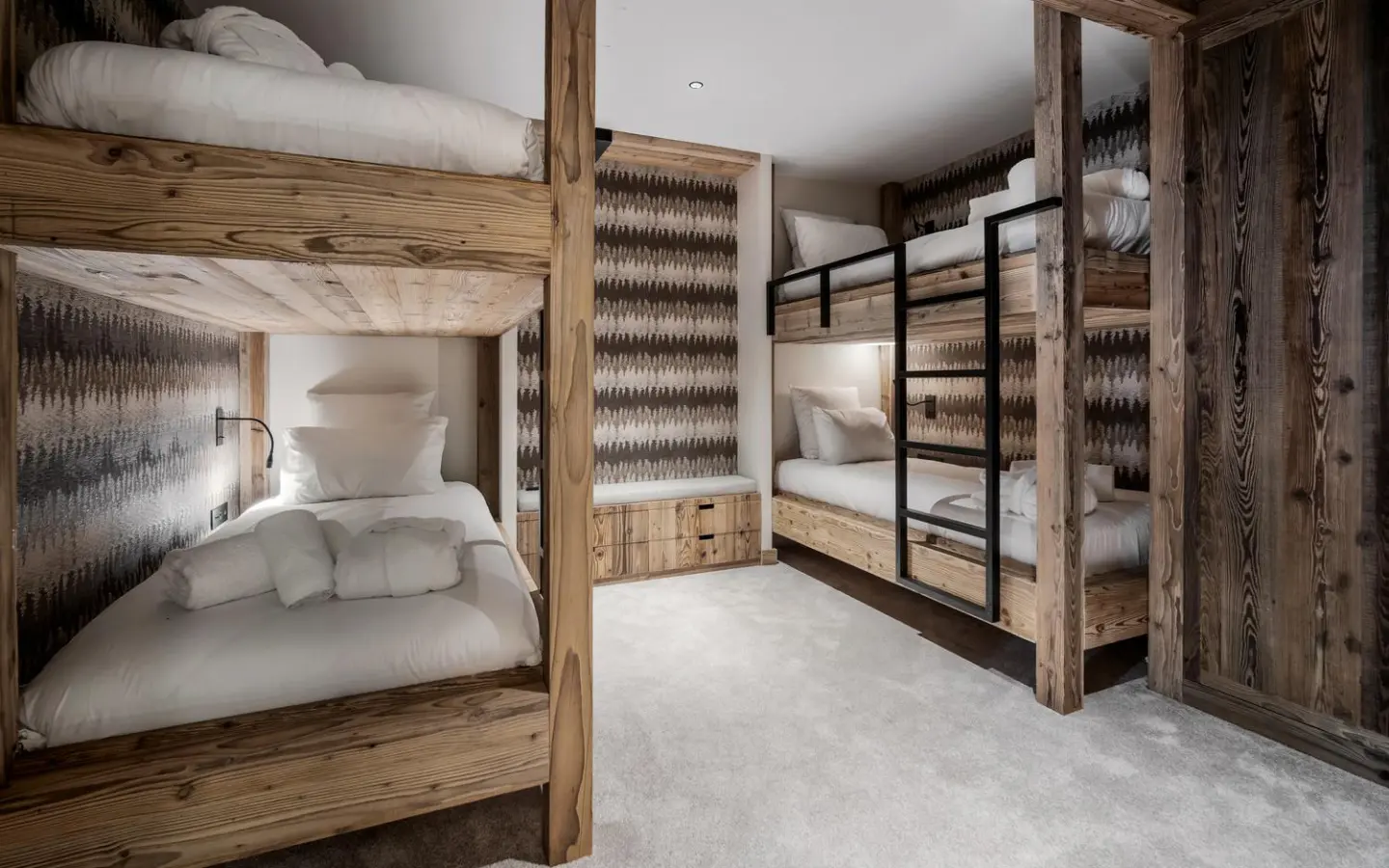 4-bedroom Apartment In Val-d’isere, France (266 M²)