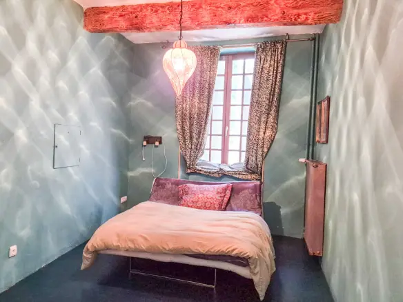 6-bedroom Village House In Trausse, France (260 M²)