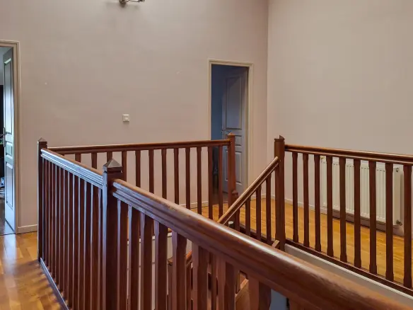 4-bedroom House In Mirepoix, France (237 M²)