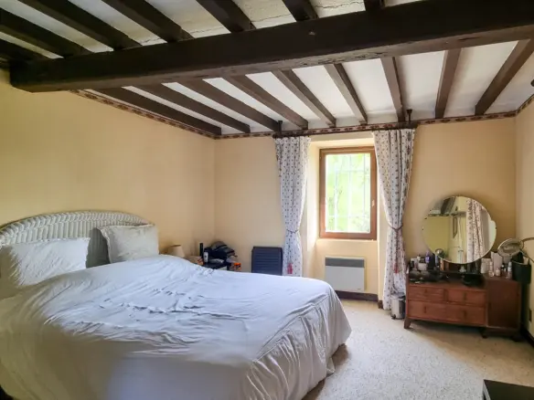 7-bedroom Country House In Peyrefitte-du-razes, France (317 M²)
