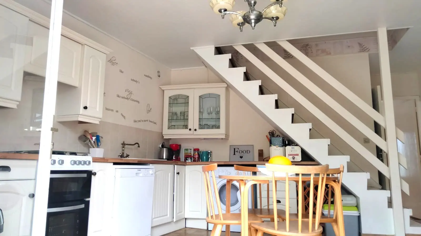 Apartment Of 150 M² With River Views And Private Waterside Access In Vienne