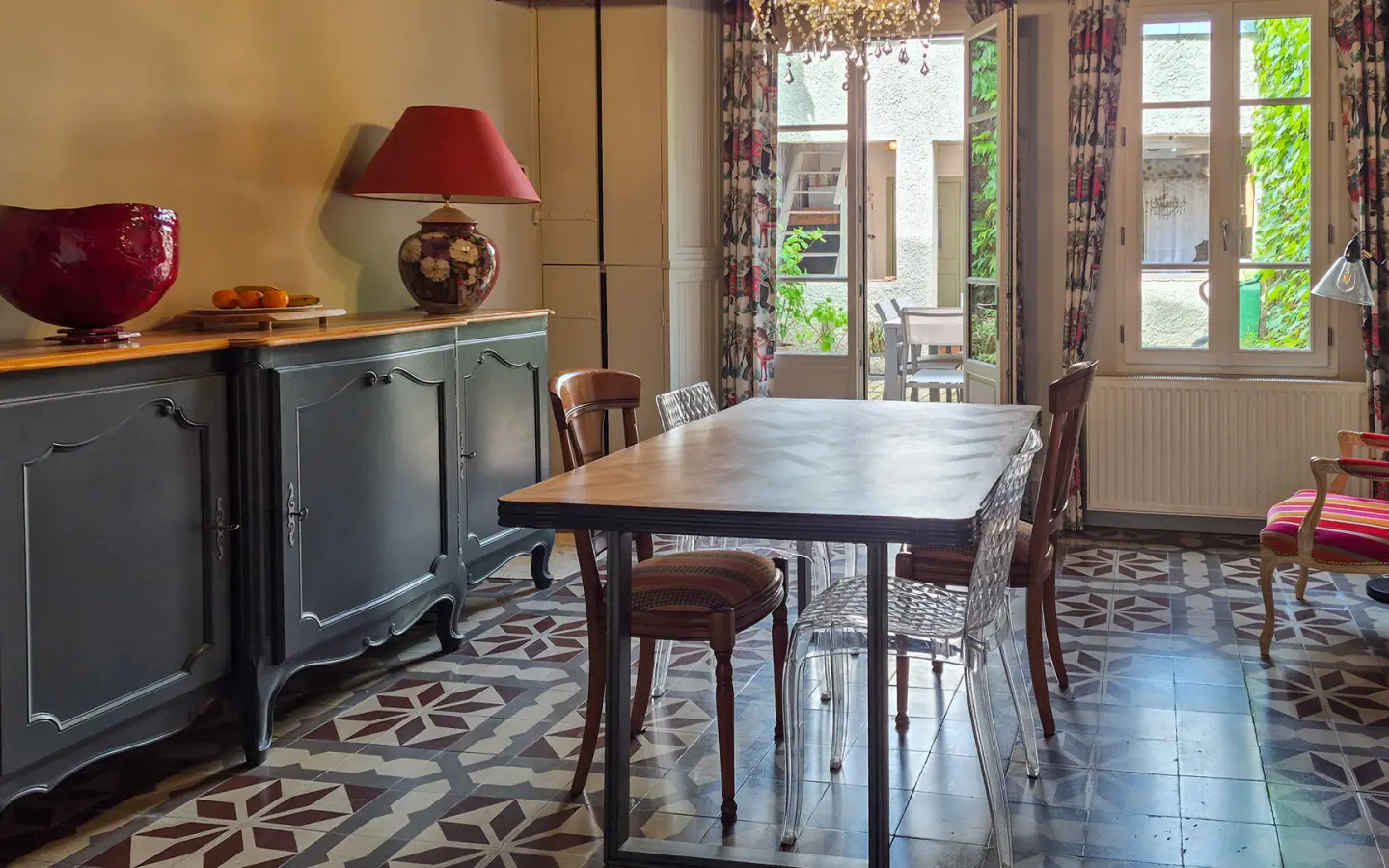 4-bedroom House In Mirepoix, France (237 M²)