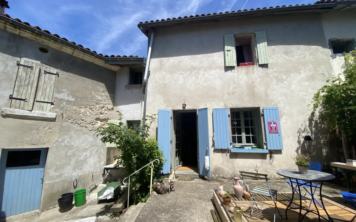 4-bedroom Village House In Rioux-martin, France (136 M²)