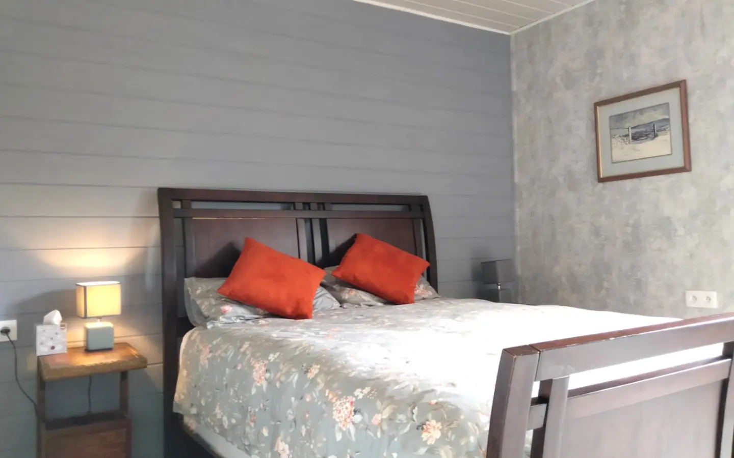 Loft Of 4 Beds, 2.5 Ha With Old Stone, Riverside, New York Style, Views, Outbuildings In Lessac (86)