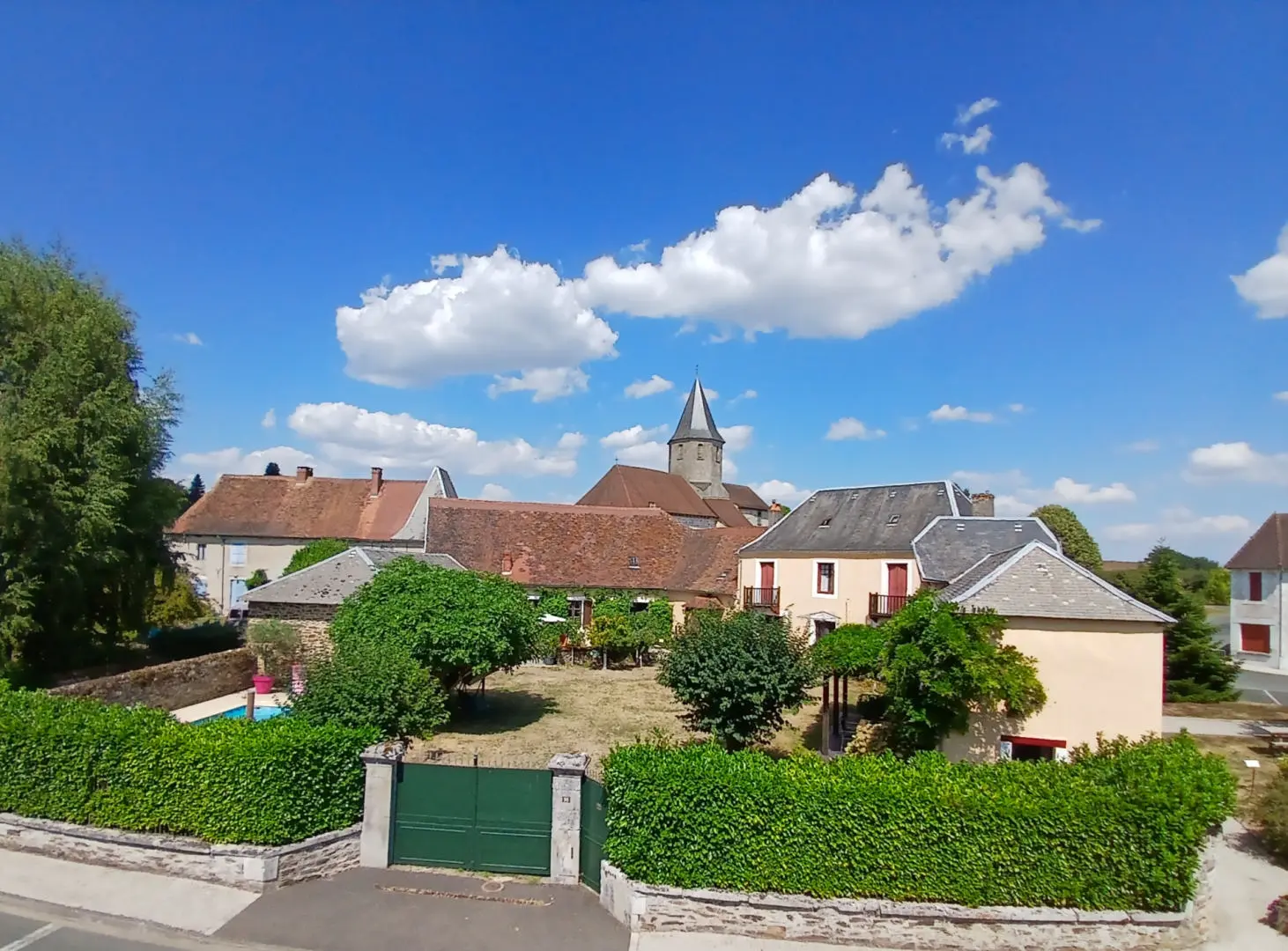 4-bedroom Maison De Maitre In Saint-priest-les-fougeres, France (182 M²)