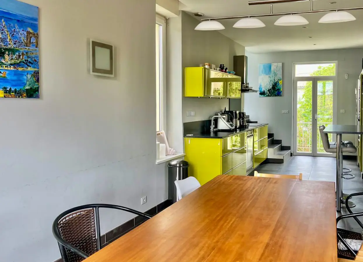 6-bedroom Town House In Carcassonne, France (220 M²)