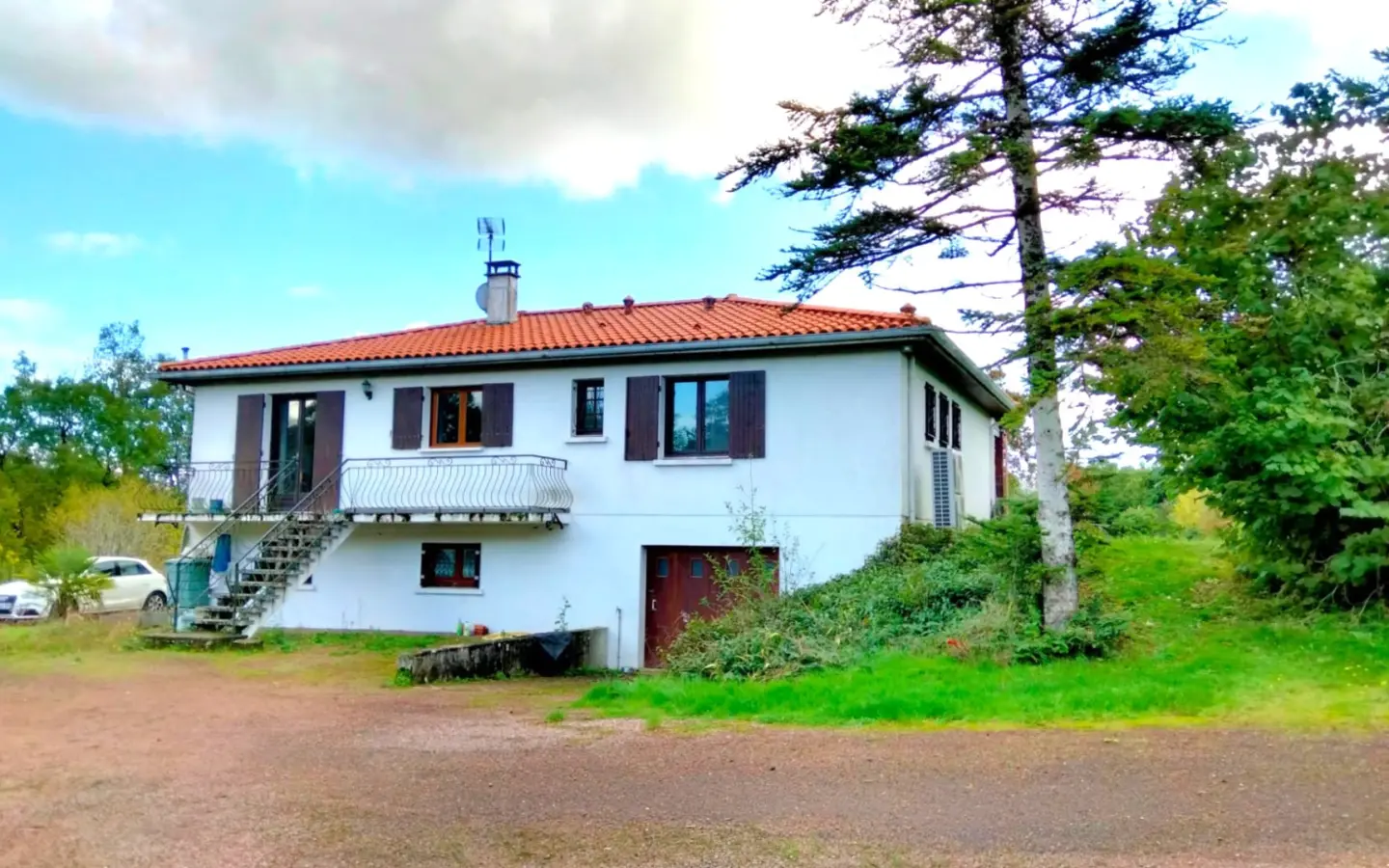 4-bedroom House In Val-de-bonnieure, France (170 M²)