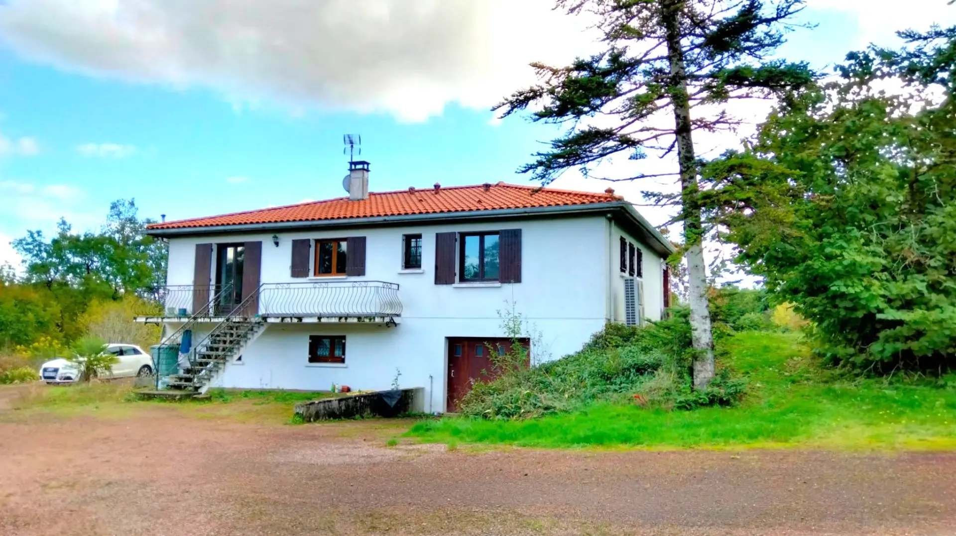 4-bedroom House In Val-de-bonnieure, France (170 M²)