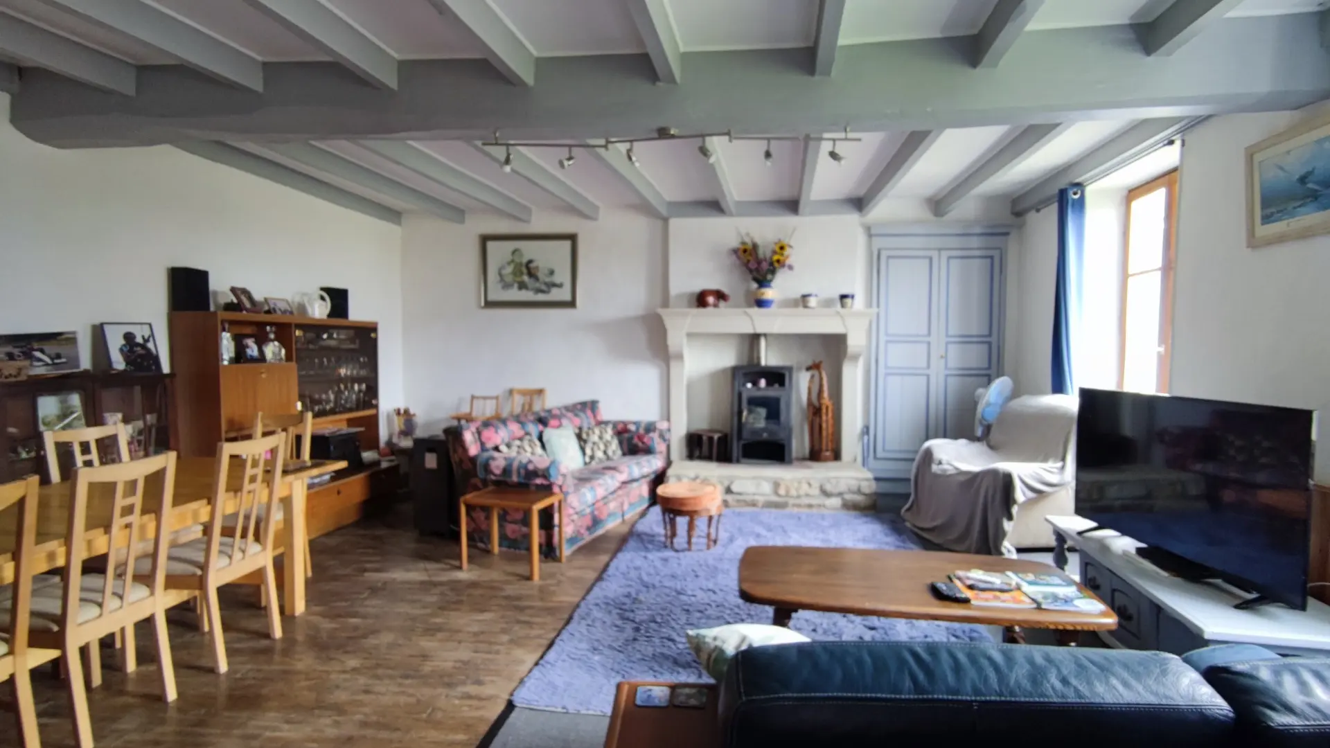 Farmhouse 3 Bedrooms, Guest House, Outbuildings And Garden, Chef Boutonne