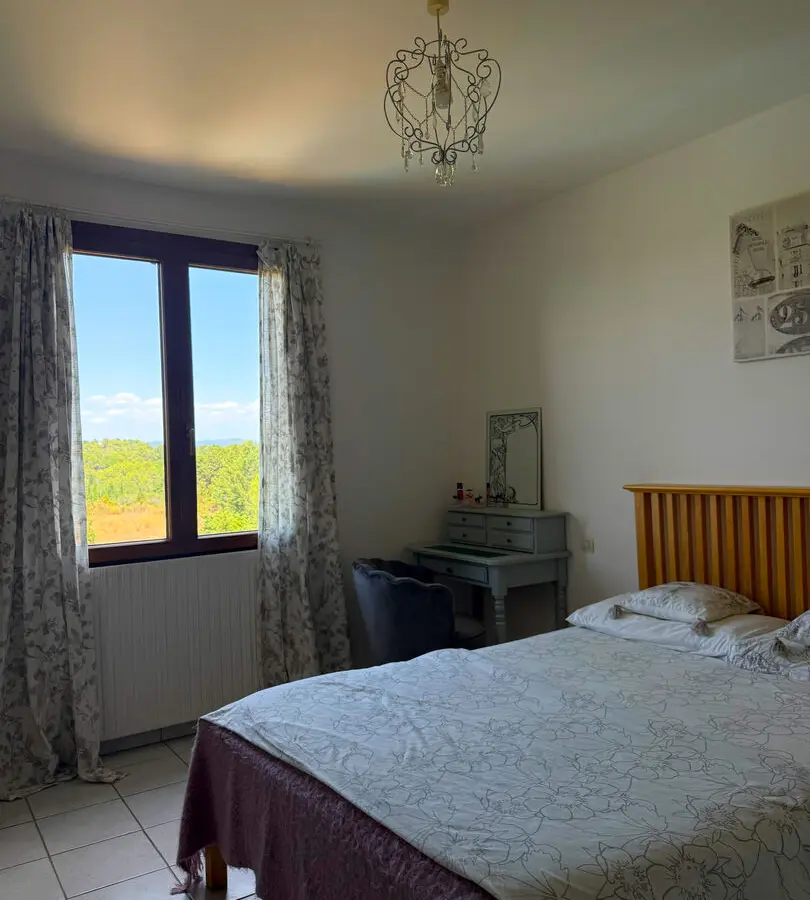 4-bedroom Villa In Palaja, France (130 M²)