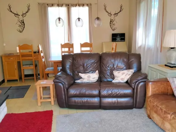 5-bedroom Country House In Pressac, France (156 M²)