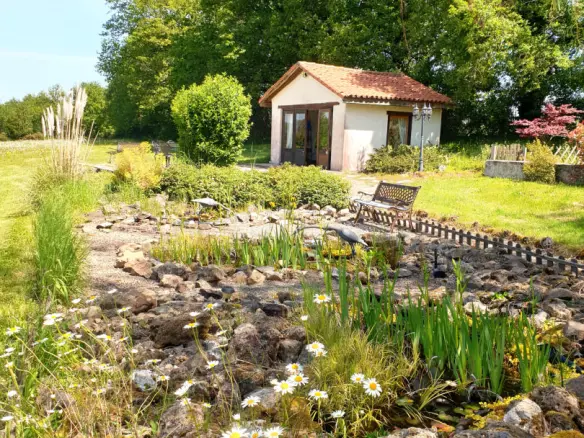 15-bedroom Country House In Pressignac, France (612 M²)